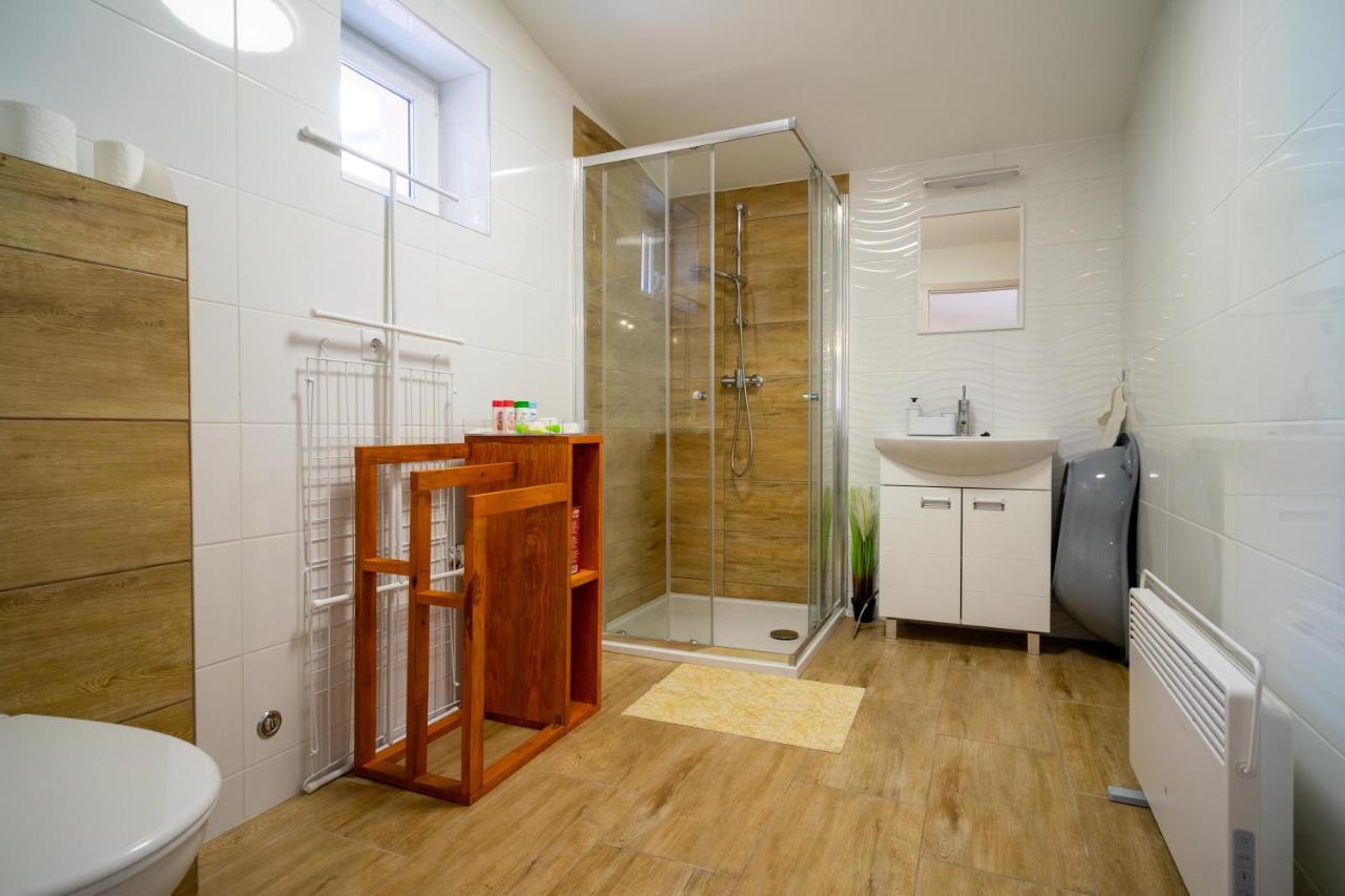 Pipacs Apartmanhaz Harkány Extérieur photo
