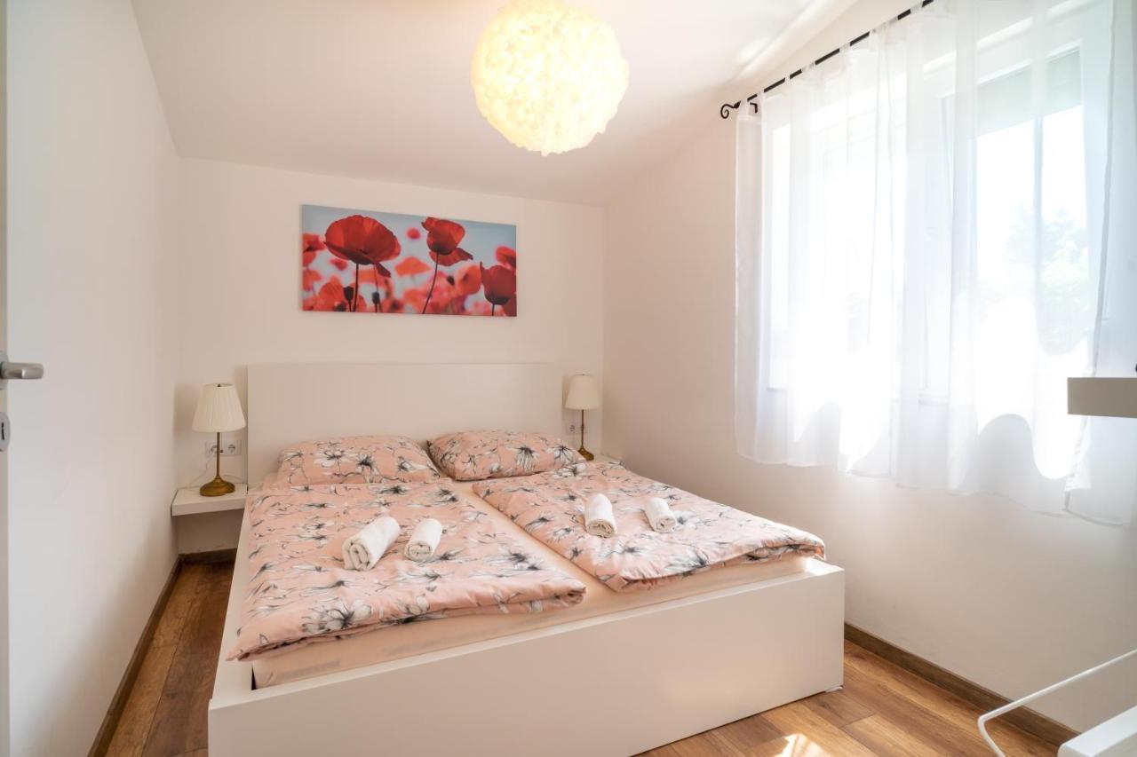 Pipacs Apartmanhaz Harkány Extérieur photo